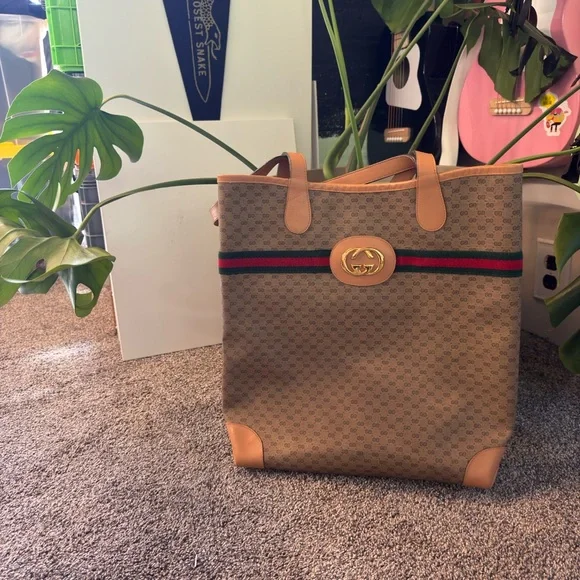 Gucci Vintage Sherry Line Tote with Classic Red and Green Stripe